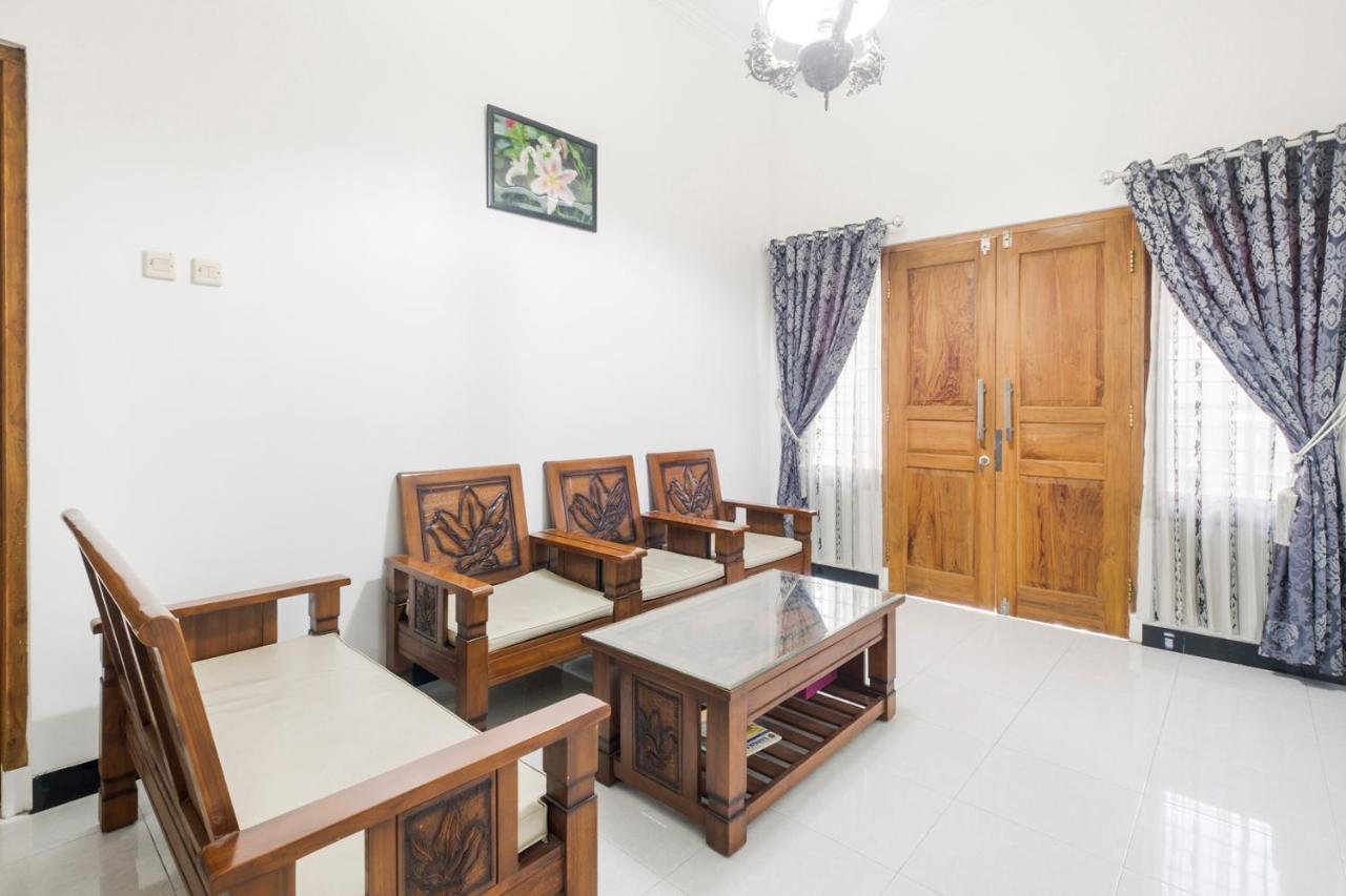 Hotel Oyo 3267 Omah Suryo